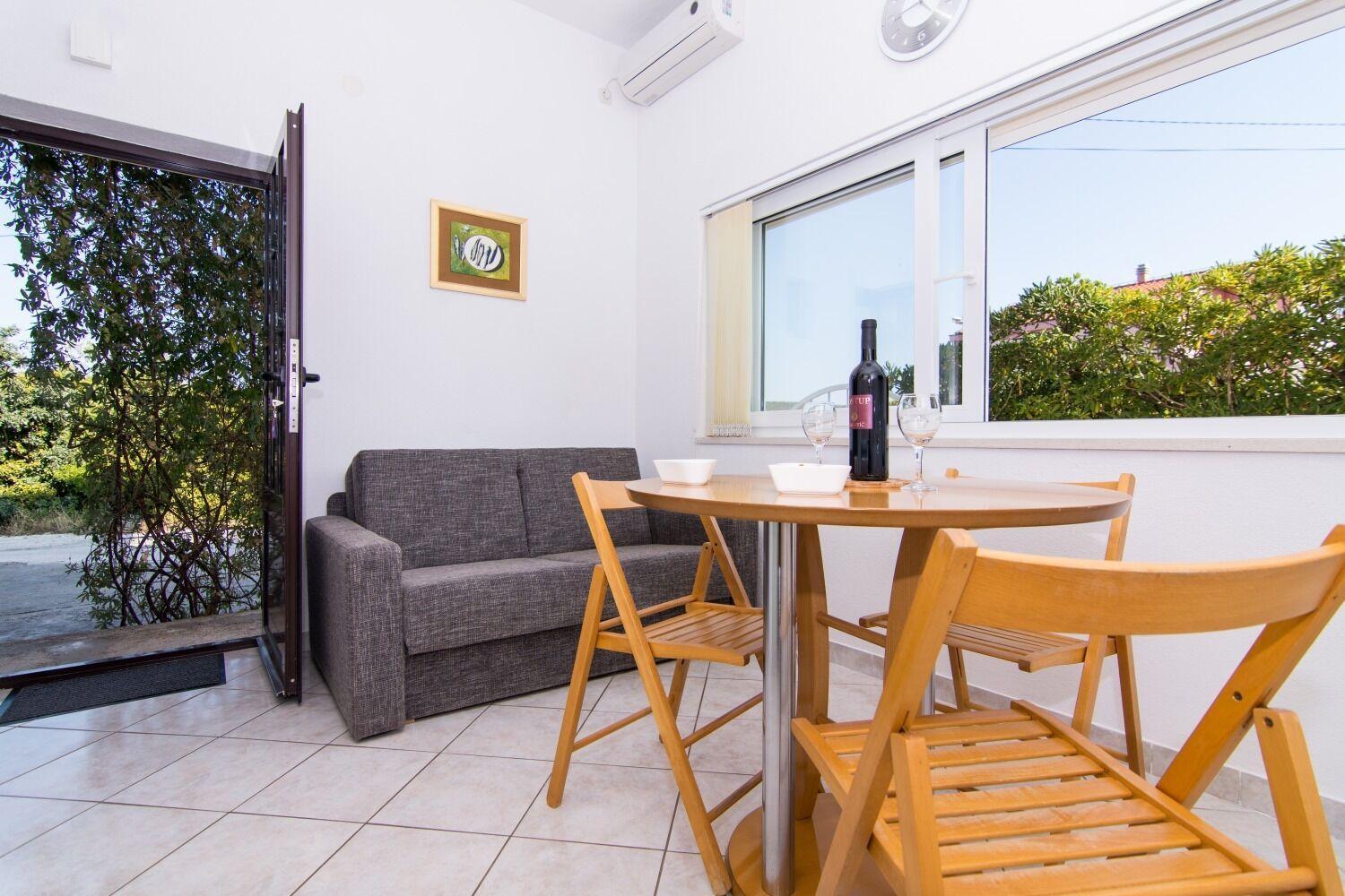 Apartments Ivica - Garden Terrace Slatine Dış mekan fotoğraf